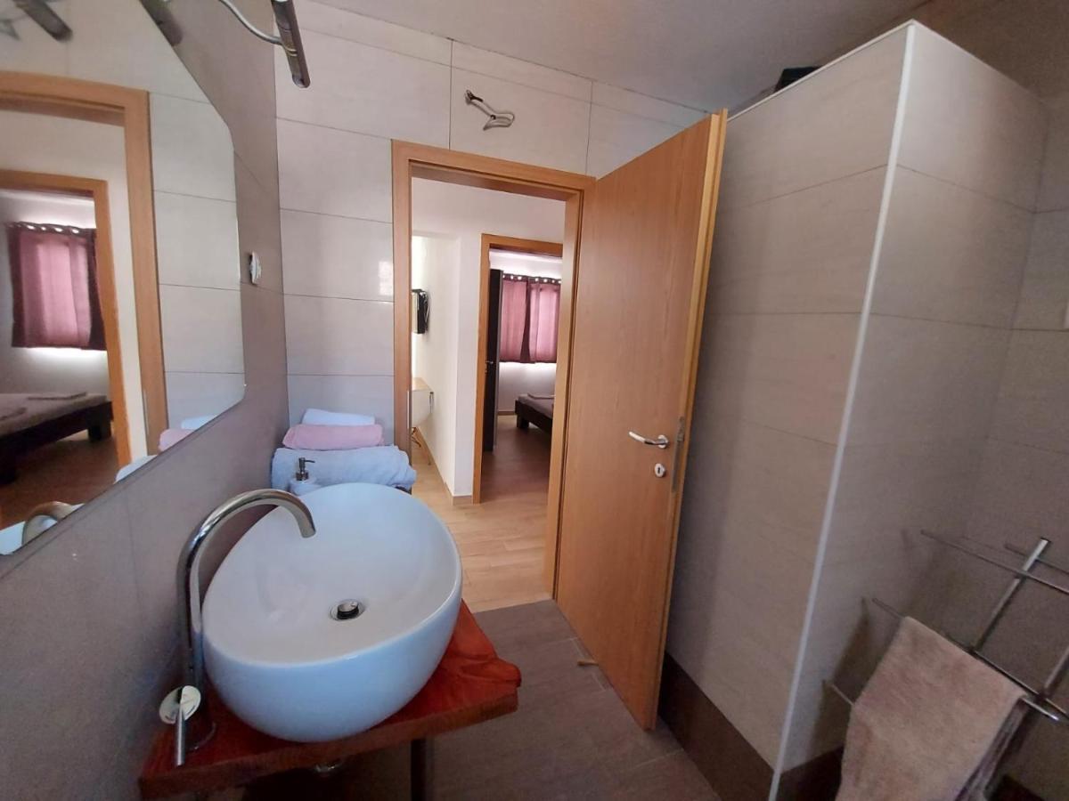 Frane Apartment ザヴァラティサ エクステリア 写真