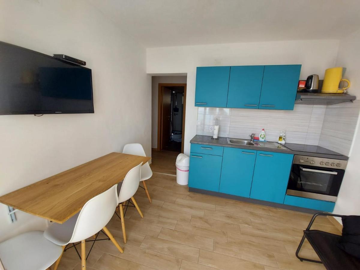 Frane Apartment ザヴァラティサ エクステリア 写真